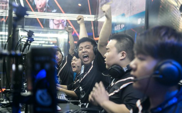 也是中国男 也是中国男