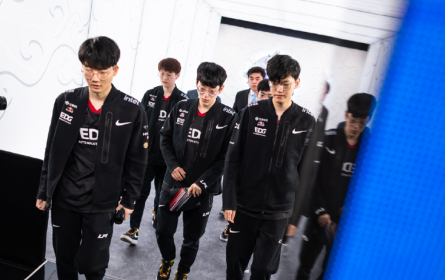 不只是一场 不只是一场